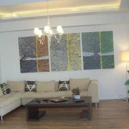 Hotel Aura Boutique 3*