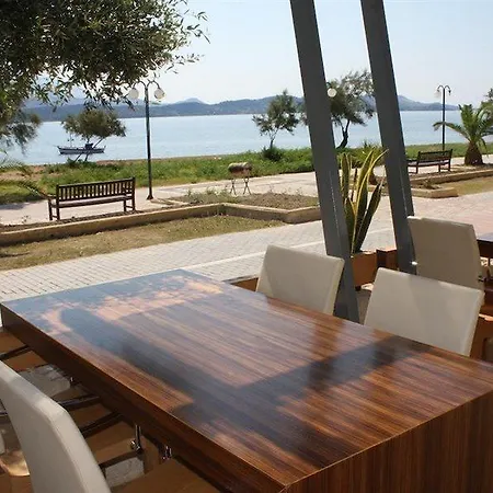 Aura Boutique Отель