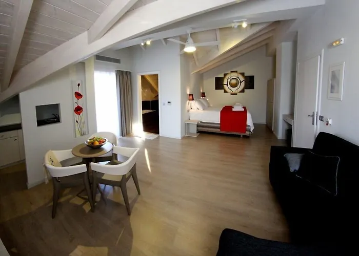 Aura Boutique Szálloda